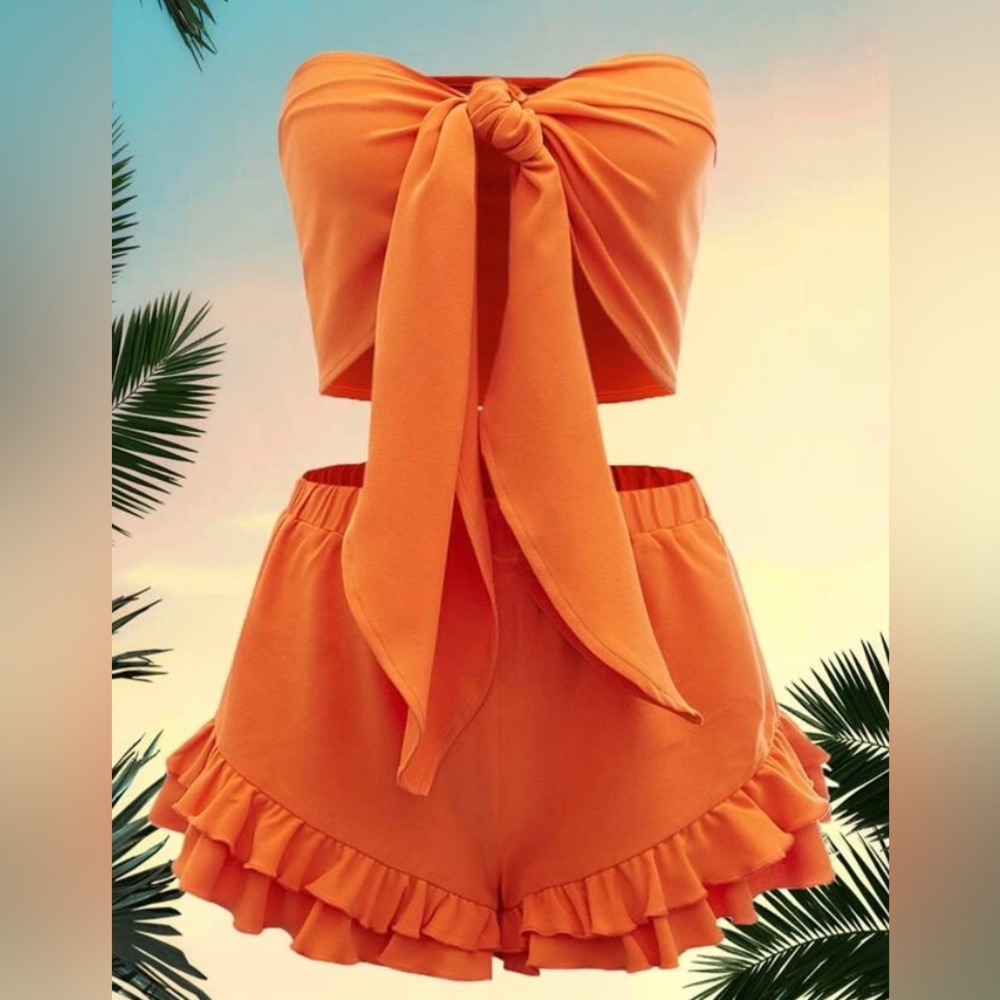 Convertible Knot Front Tube Top & Ruffle Hem Shorts
